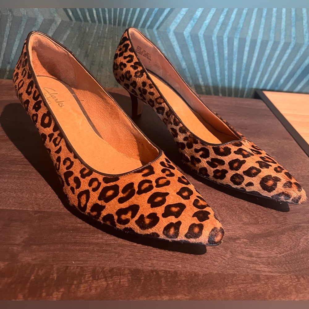 Clarks Indigo Tiger printed small heel (size 10)